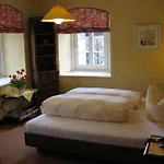 Koreth Konukevi 3*